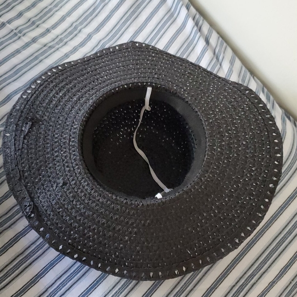 Sun Hat - Picture 2 of 3